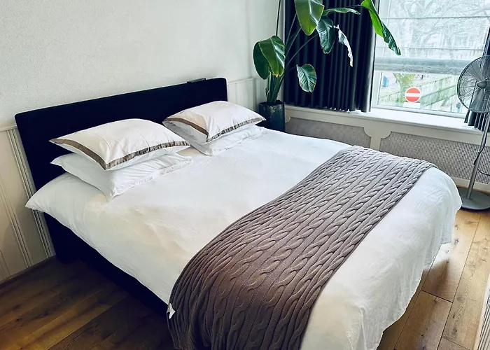 Bed and breakfast Unique B&b, In The Historic Centre Of